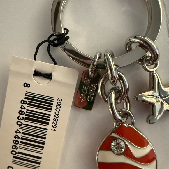 Vintage Coach Silver and Orange fish and star Keychain nwt - Picture 2 of 4